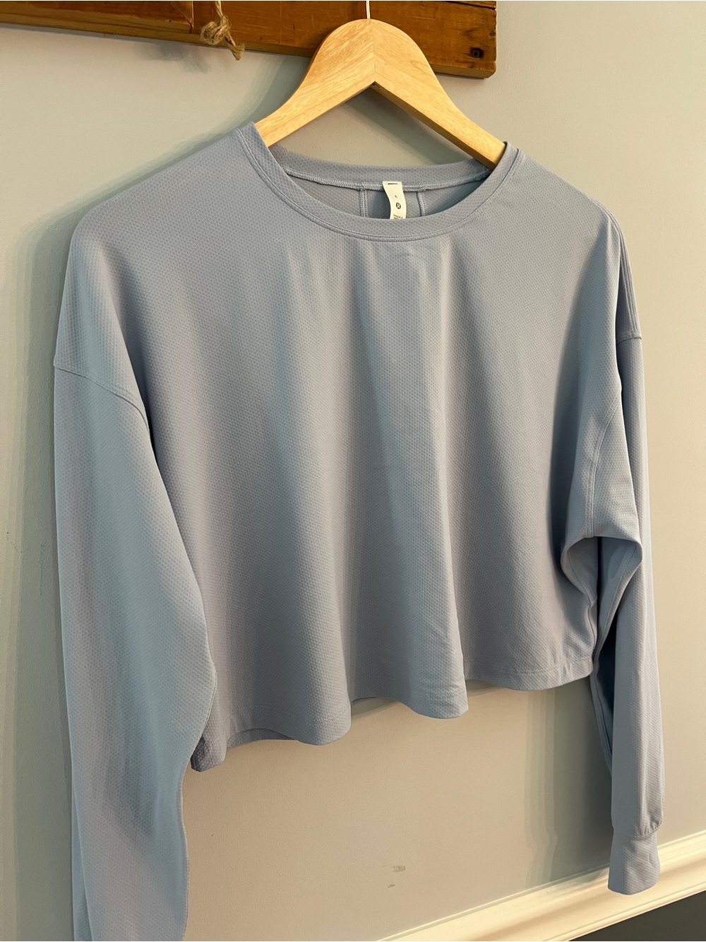Lululemon Swiftly Tech Cropped Long Sleeve 2.0 Light Blue Size 6